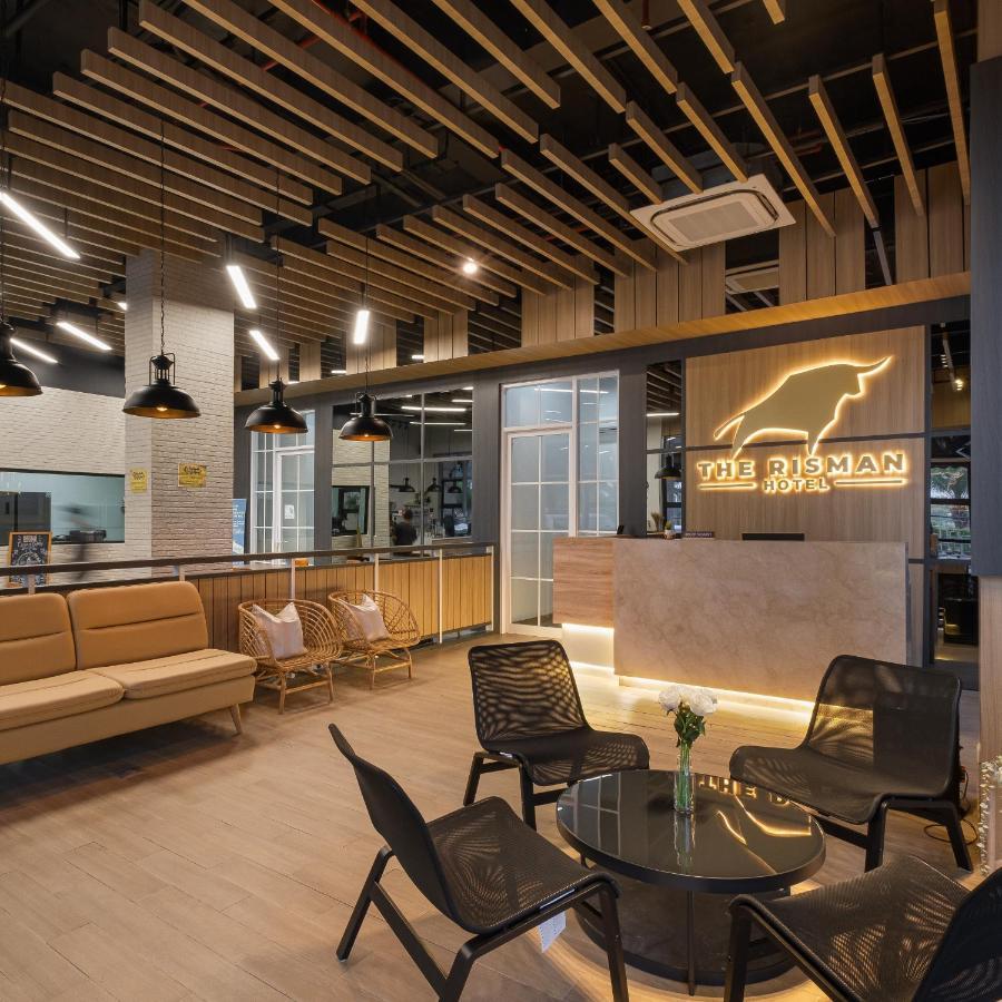 The Risman Hotel At Jakarta Airport Cbc Тангеранг Екстериор снимка