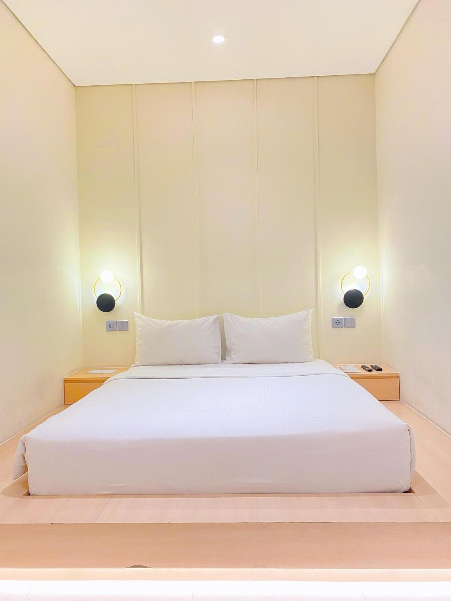 The Risman Hotel At Jakarta Airport Cbc Тангеранг Екстериор снимка